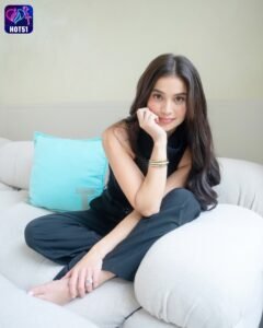 Read more about the article Beautiful Stunning Larawan ni Anne Curtis sa HOT51 Platform