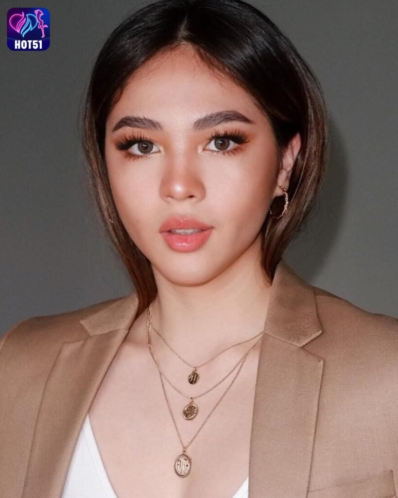 Janella Salvador.hot51live