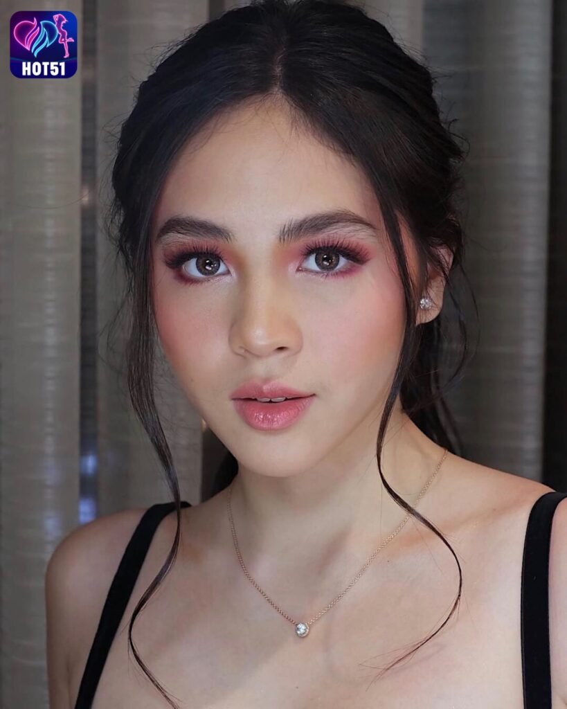 Janella Salvador.hot51live