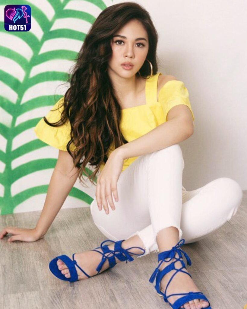 Janella Salvador.hot51live