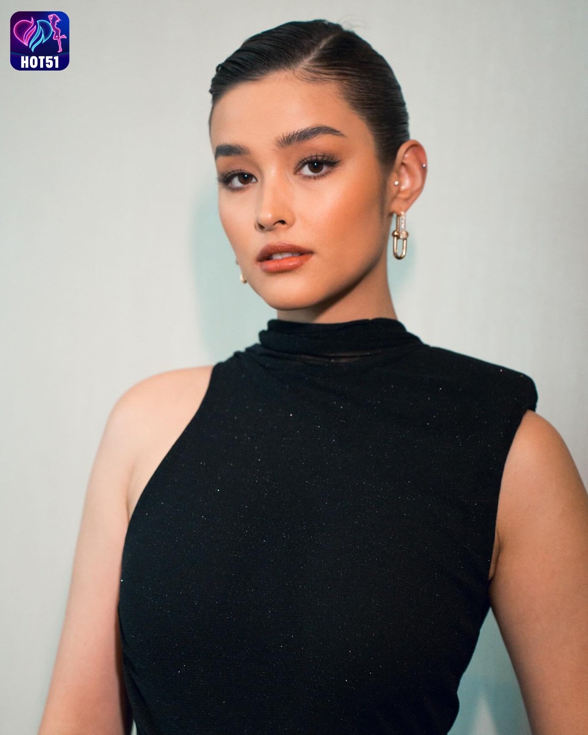 Read more about the article Beautiful Stunning ni Liza Soberano sa HOT51 Platform